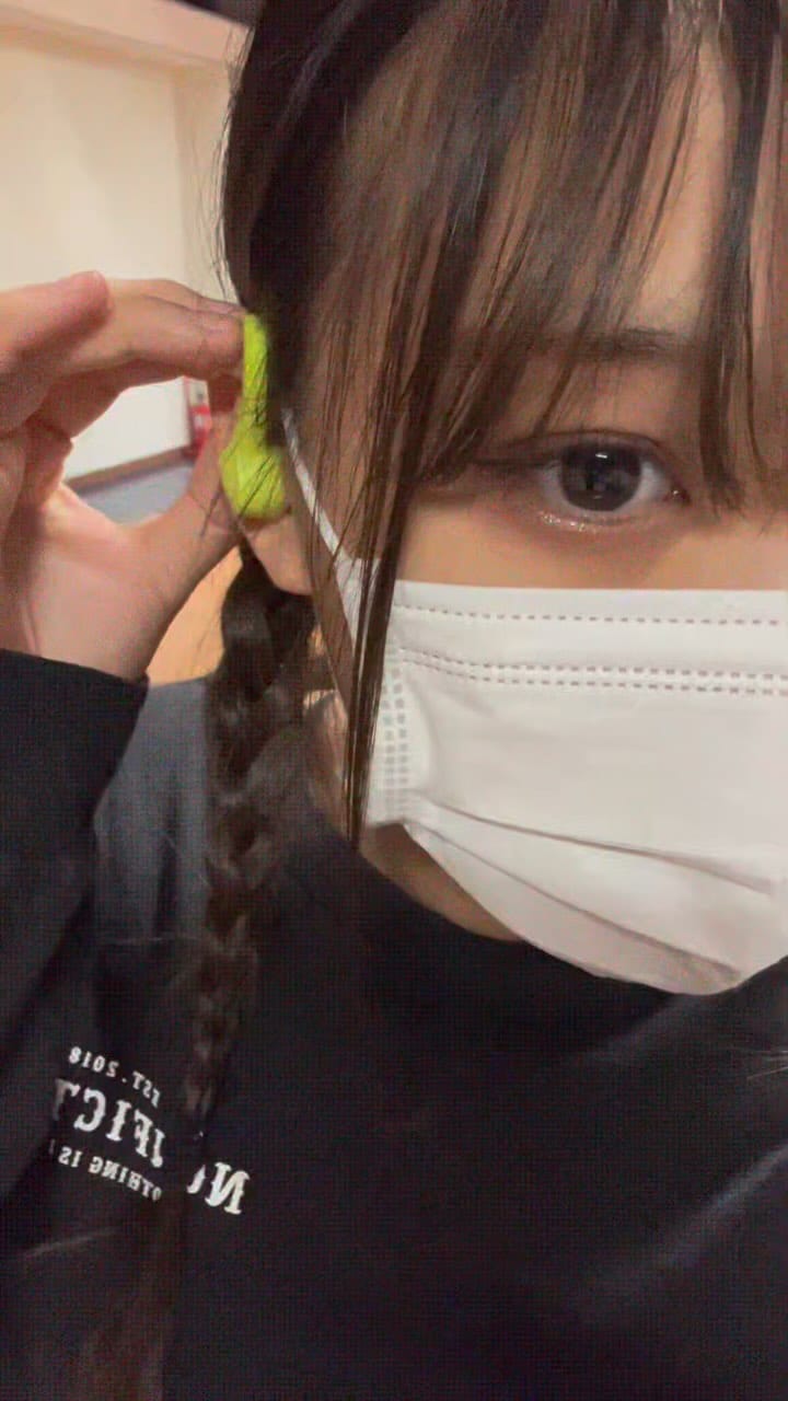 Post 7 by Momone on Instagram (video)