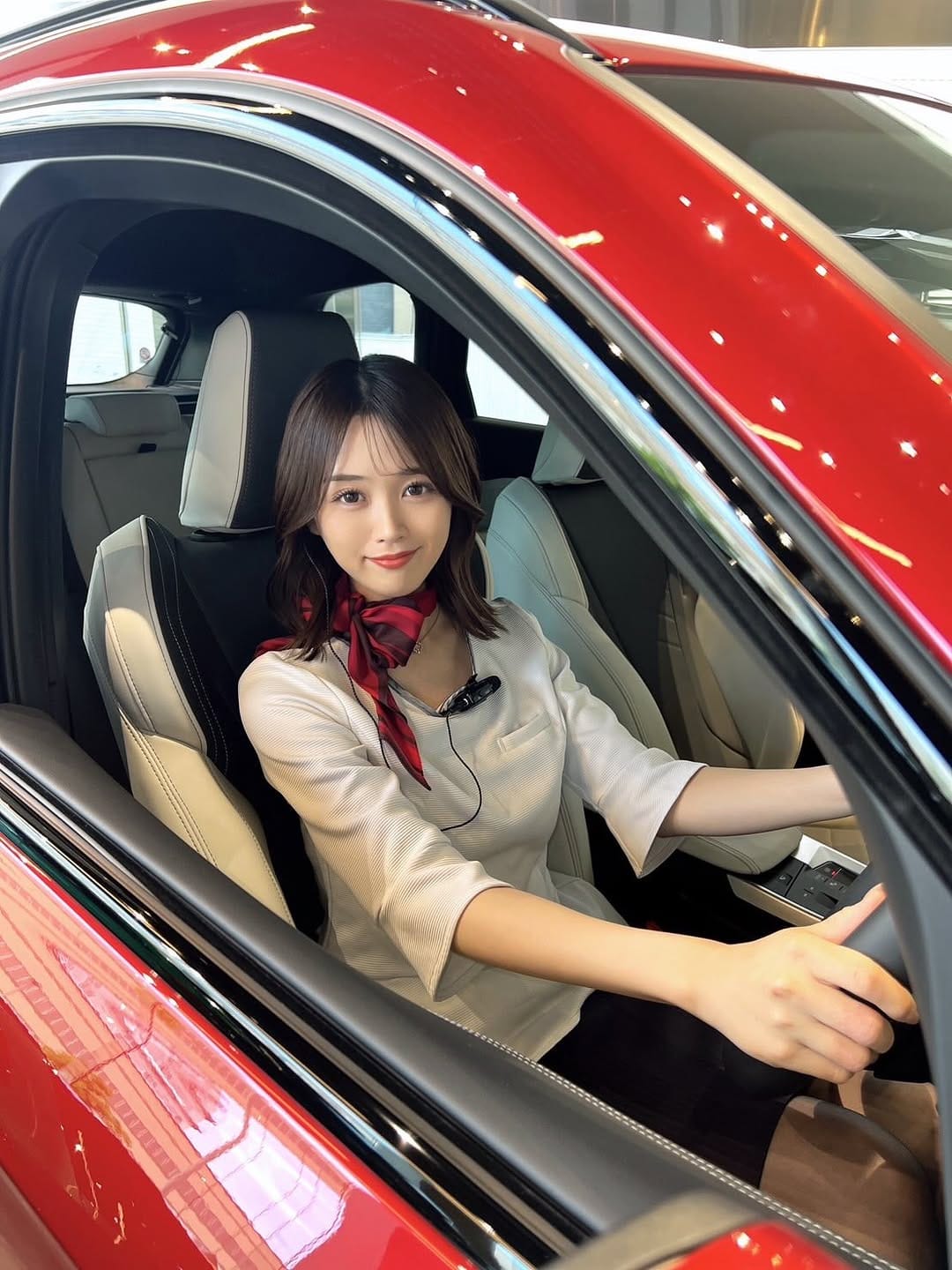 Post 8 by Hanshin BMW 西宮支店 on Instagram (carousel)