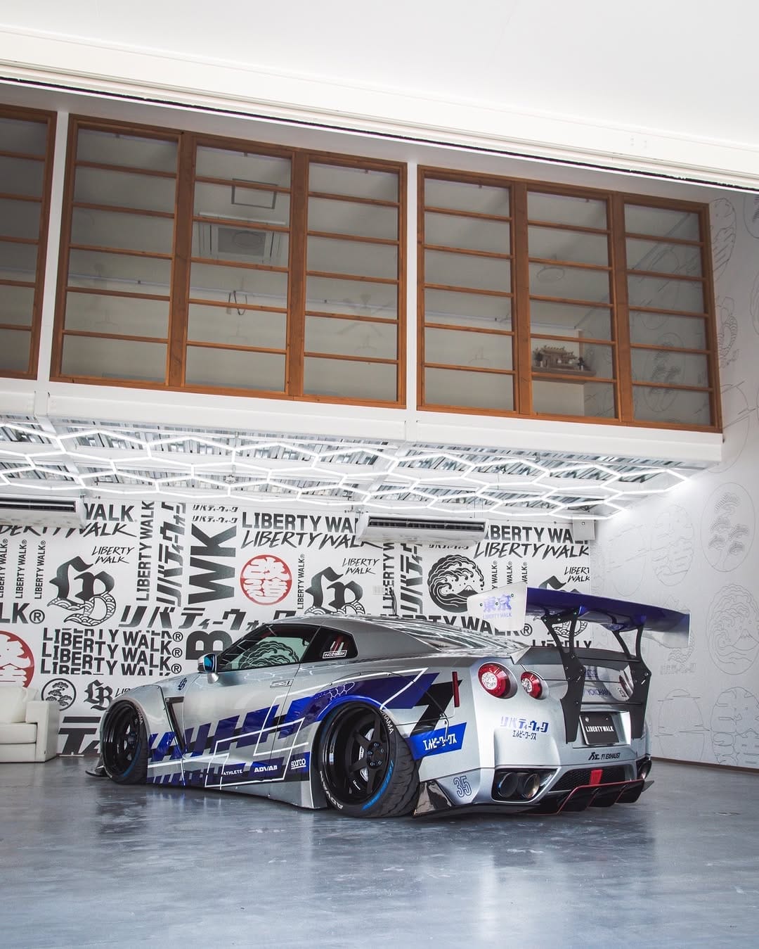 Post 9 by Toshiro Nishio on Instagram (carousel)