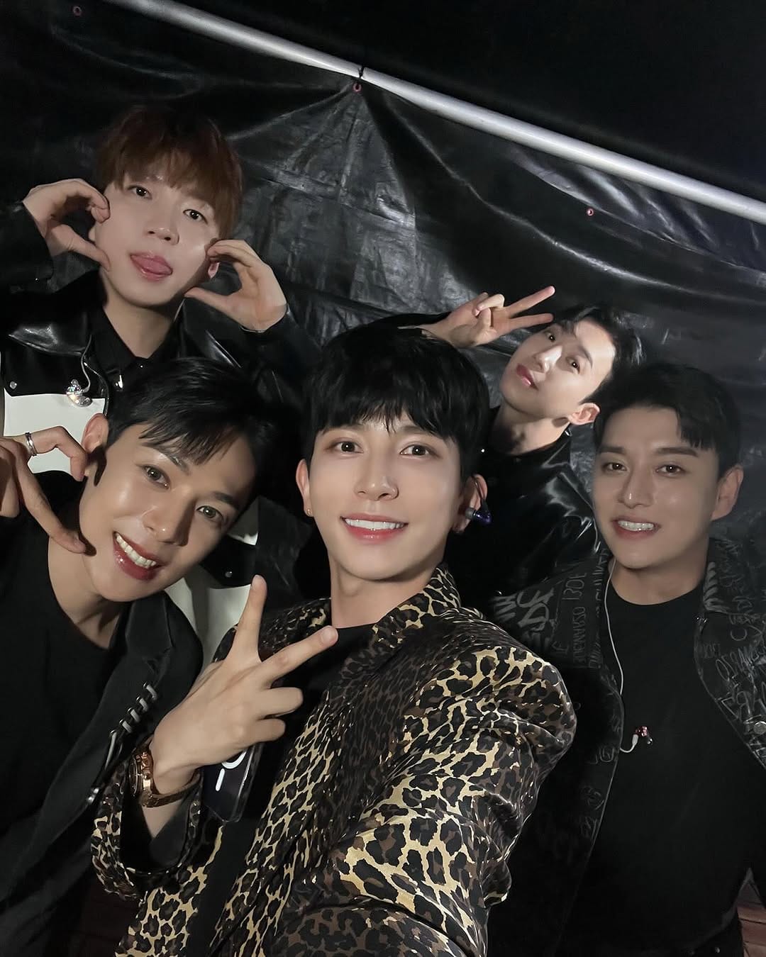 Post 7 by UKISS on Instagram (image)