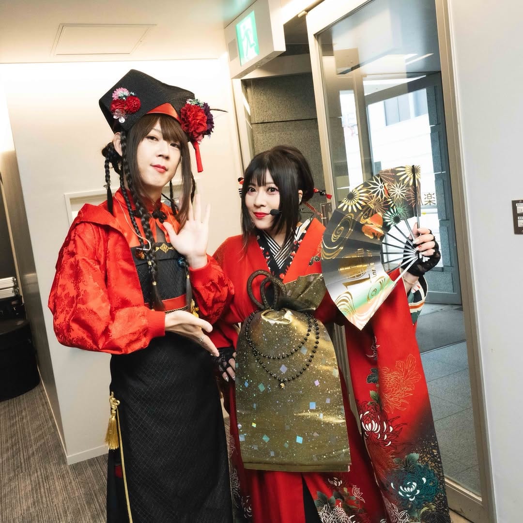 Post 3 by 鈴華ゆう子 on Instagram (carousel)