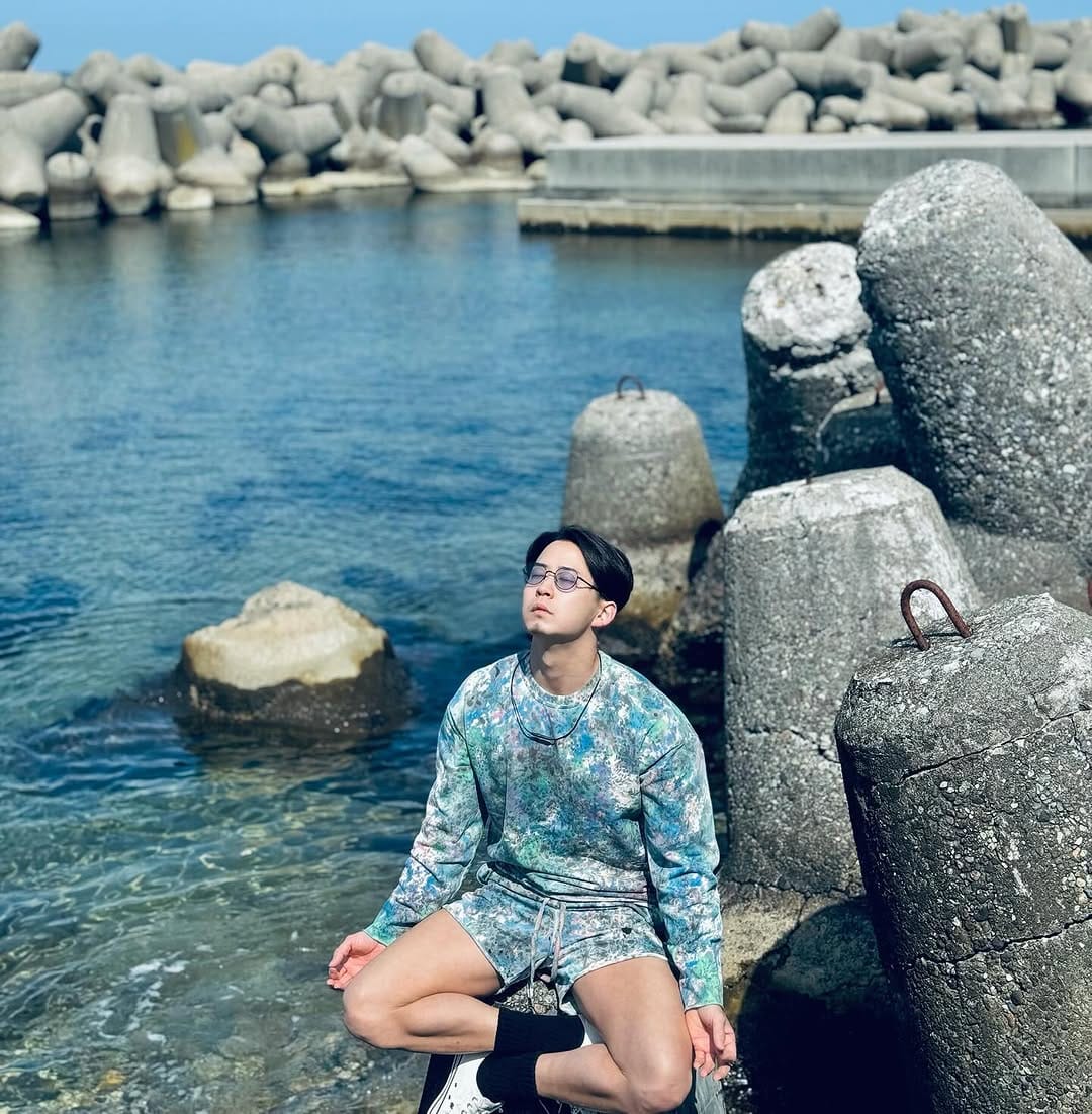 Post 10 by TOYAMAde. y10a4 on Instagram (carousel)