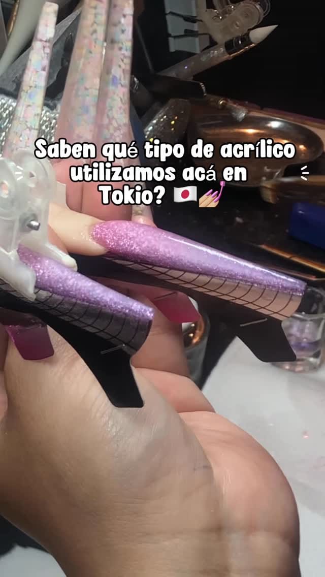 Post 6 by CAMILA 【海外風スカルプ】 on Instagram (video)