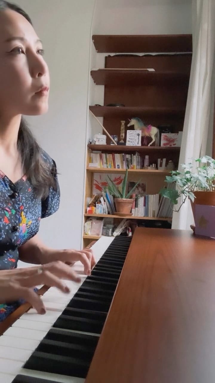 Post 3 by Hiroko SEBU on Instagram (video)