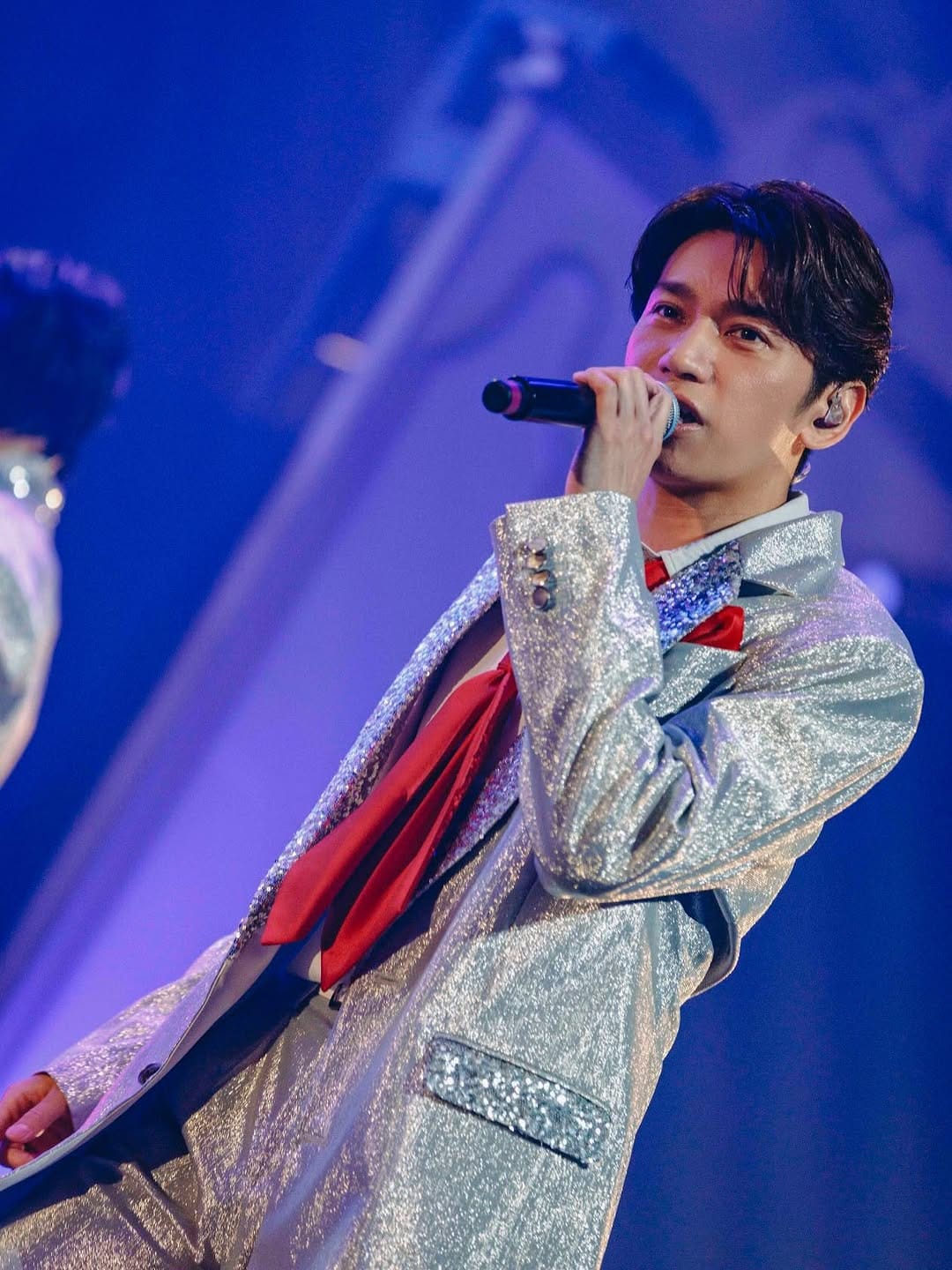 Post 9 by 山本佳志 / SHOW-WA on Instagram (carousel)