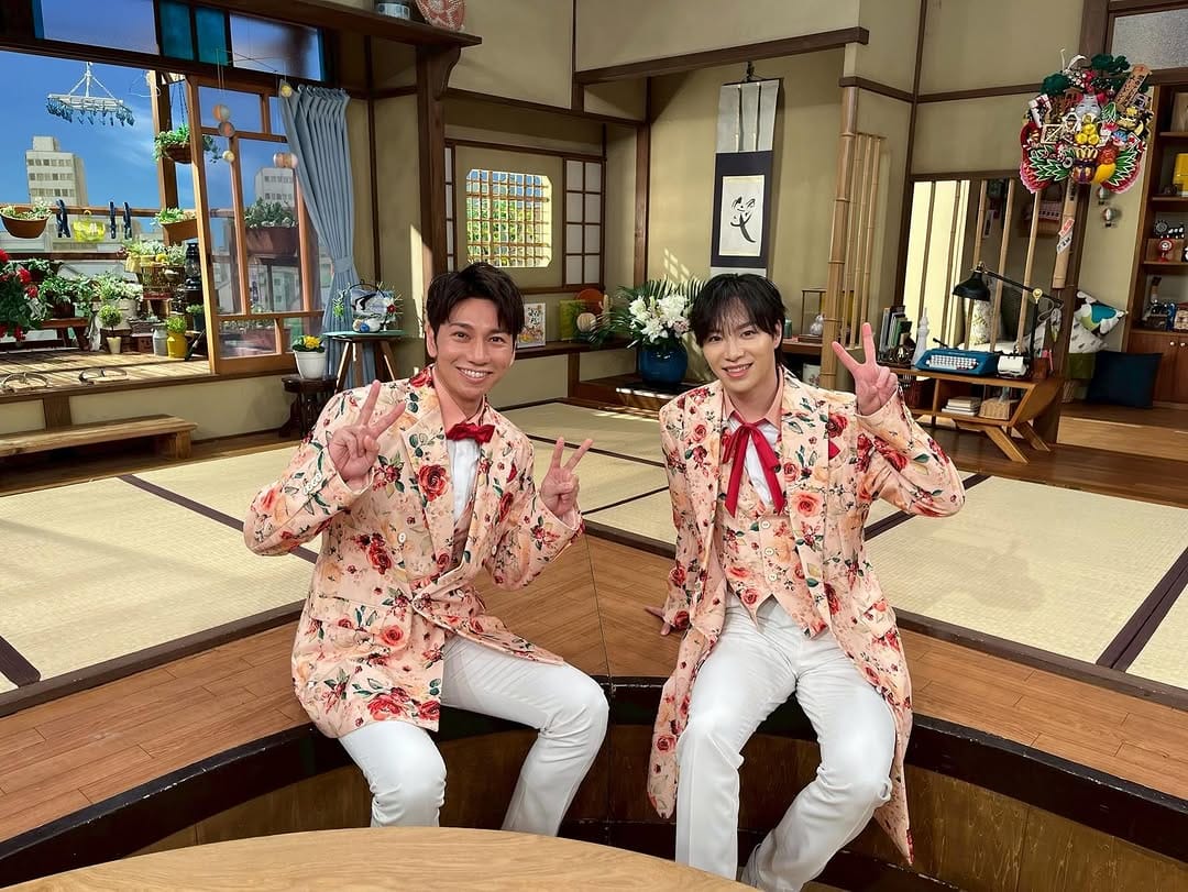Post 8 by 山本佳志 / SHOW-WA on Instagram (carousel)