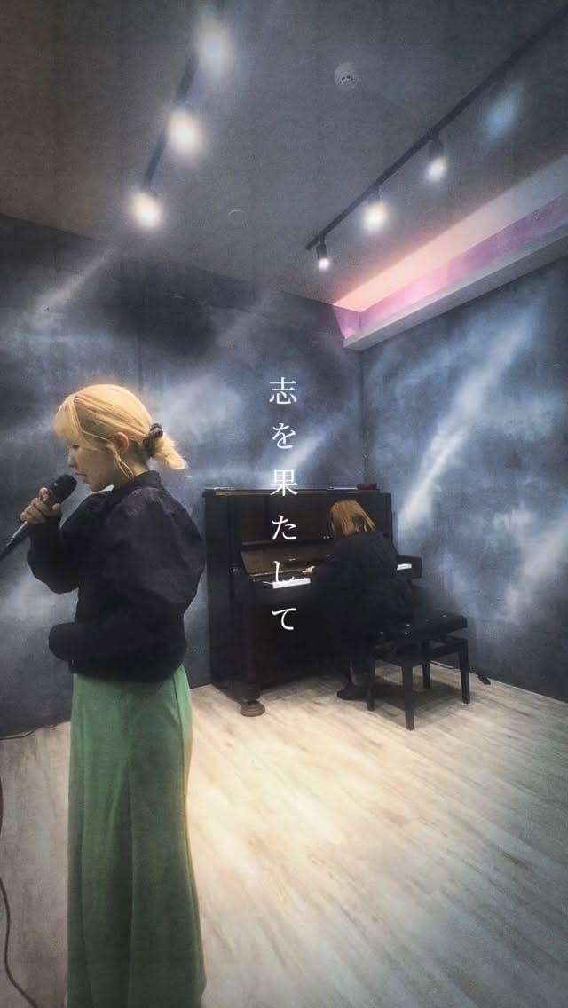 Post 9 by anna calla on Instagram (video)