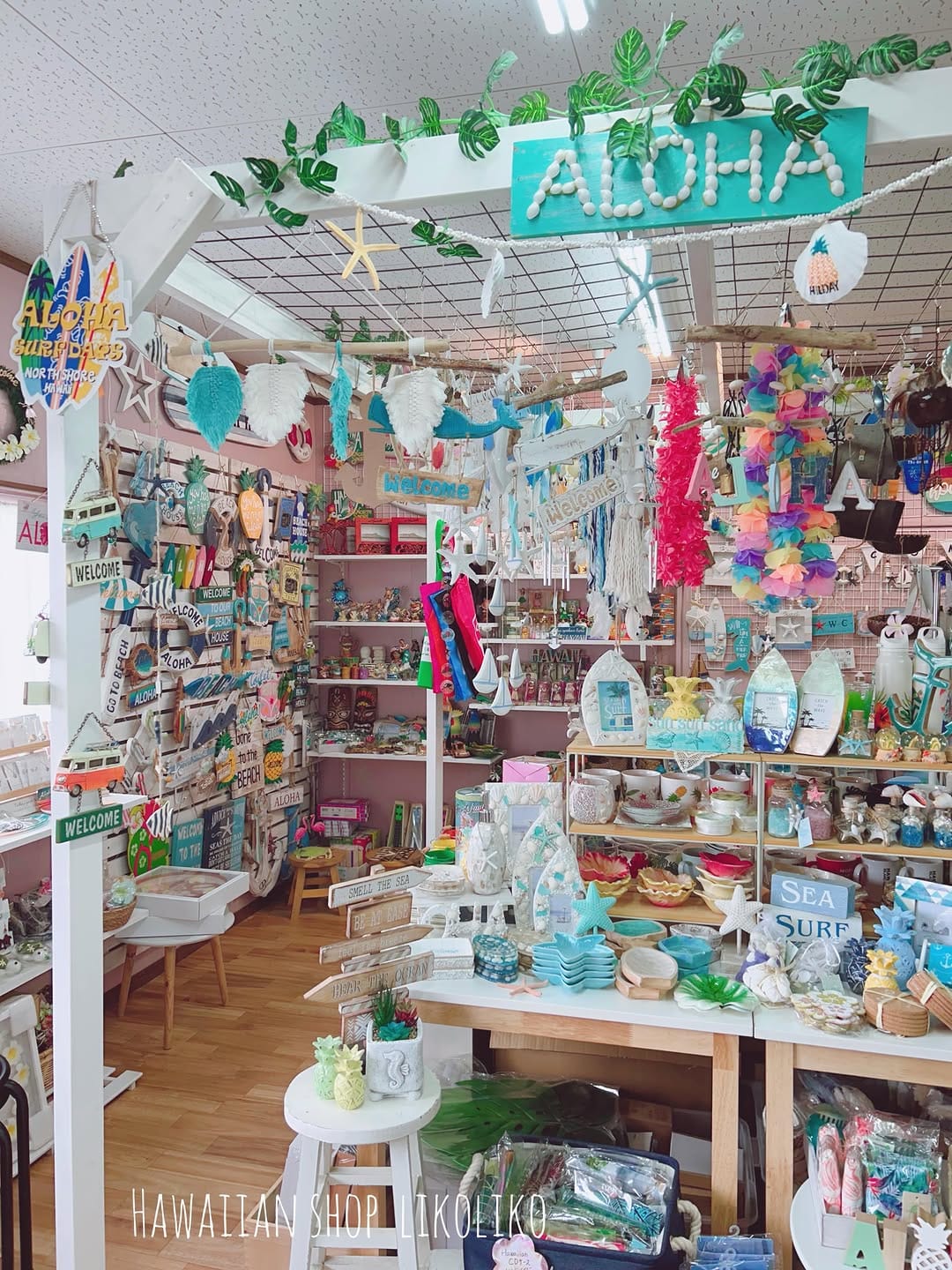 Post 4 by Hawaiianshop likoliko on Instagram (image)