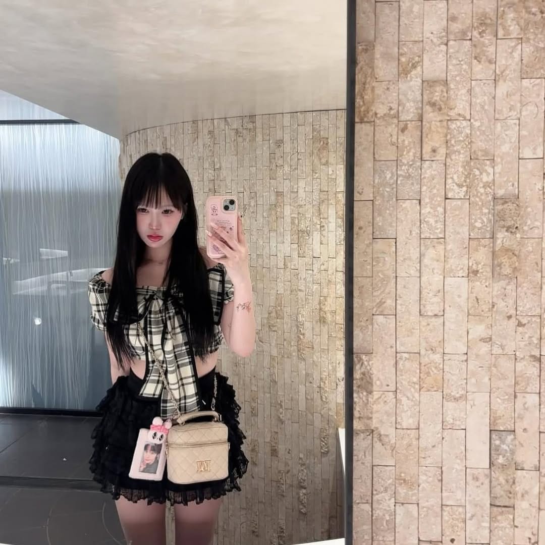 Post 7 by 루카 ルカちゃん♡ on Instagram (carousel)