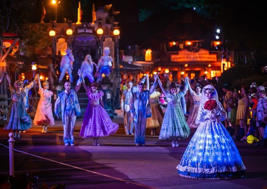 Post 3 by Tom Bricker on Instagram (carousel)