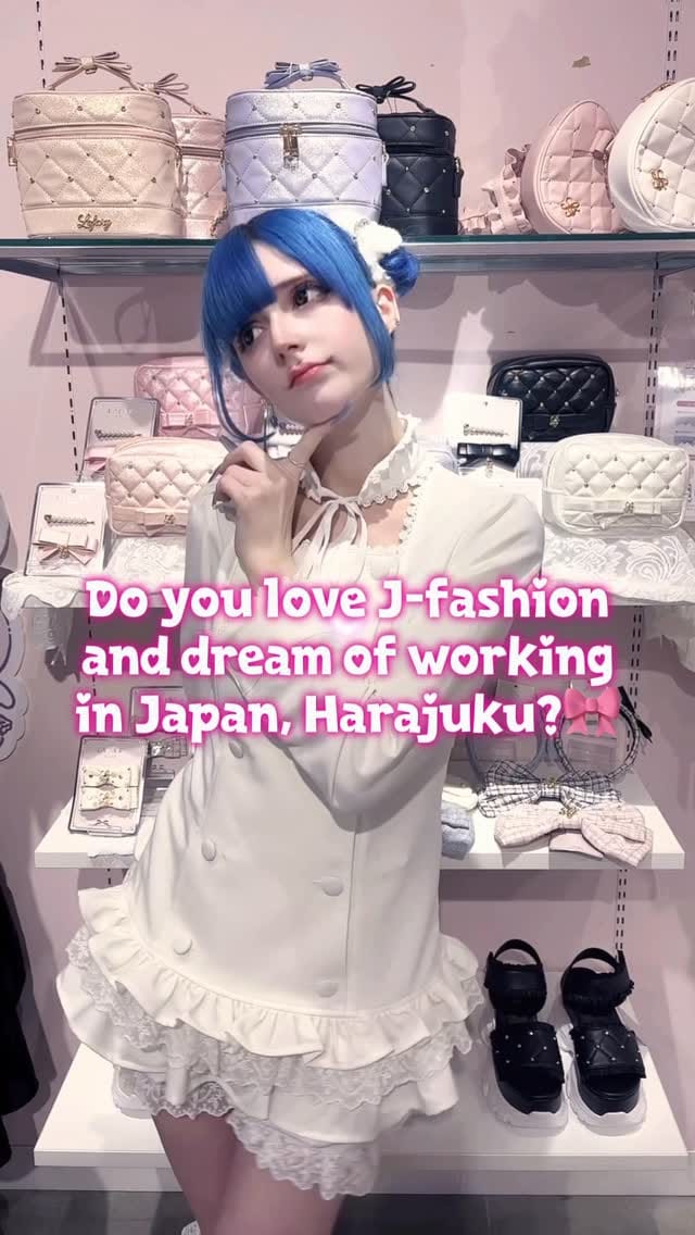 Post 10 by LAFARY ♡ International on Instagram (video)