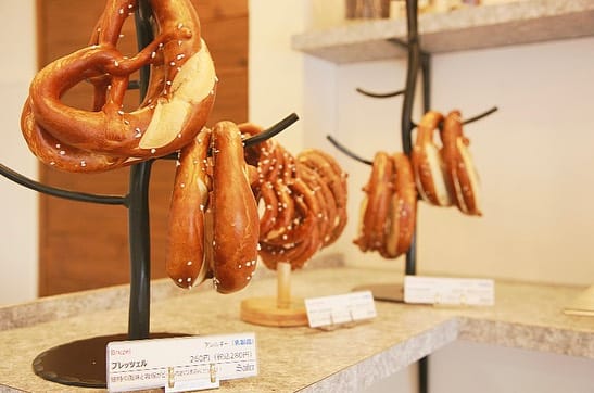 Post 3 by サイラー友丘店 on Instagram (carousel)