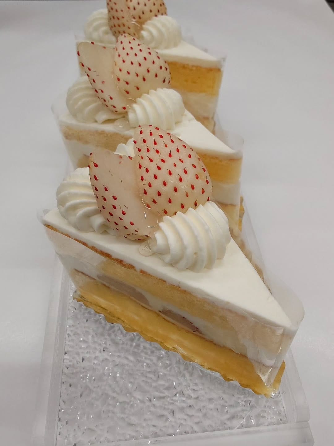 Post 4 by patisserie Marire(パティスリーマリル) on Instagram (image)