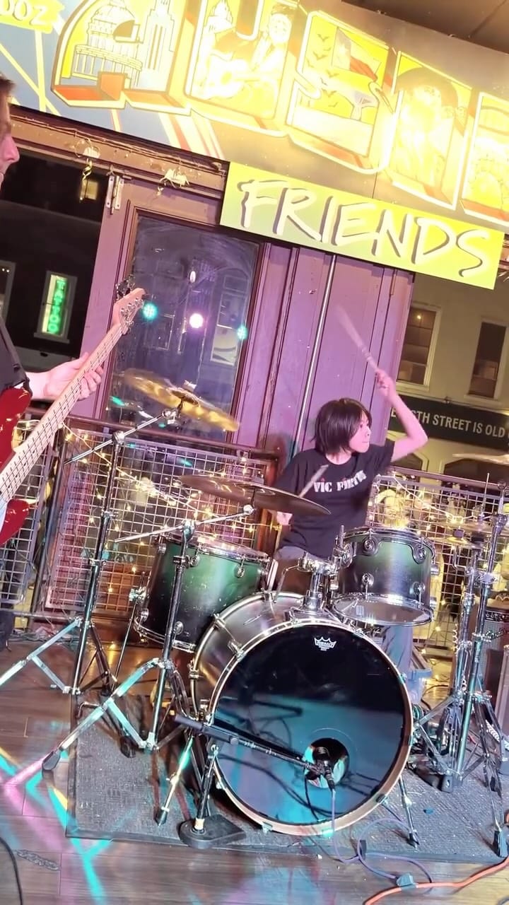 Post 6 by Yoyoka on Instagram (video)