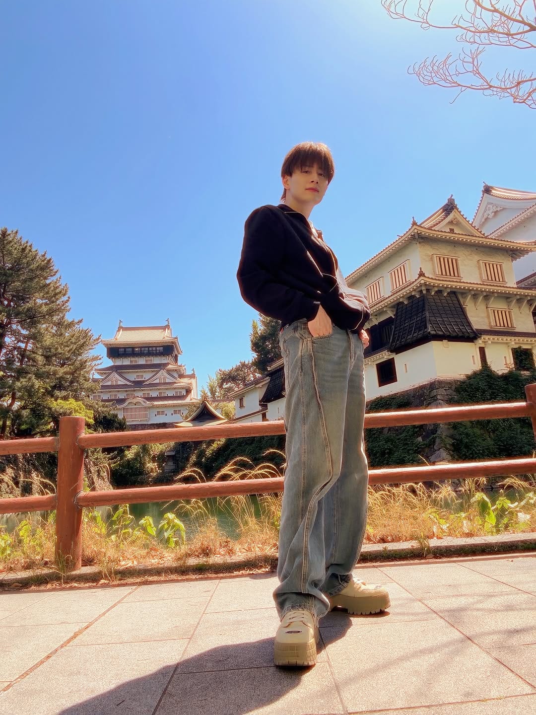 Post 7 by 向山 毅(Takeshi Mukaiyama) / SHOW-WA on Instagram (carousel)