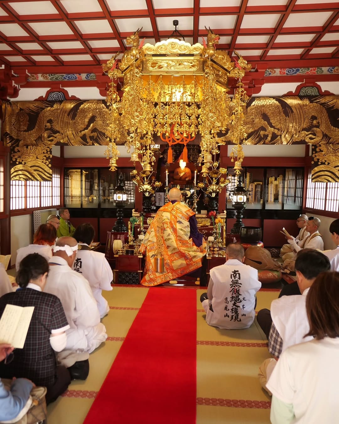 Post 3 by 高尾山薬王院 |Takaosan Yakuoin on Instagram (carousel)
