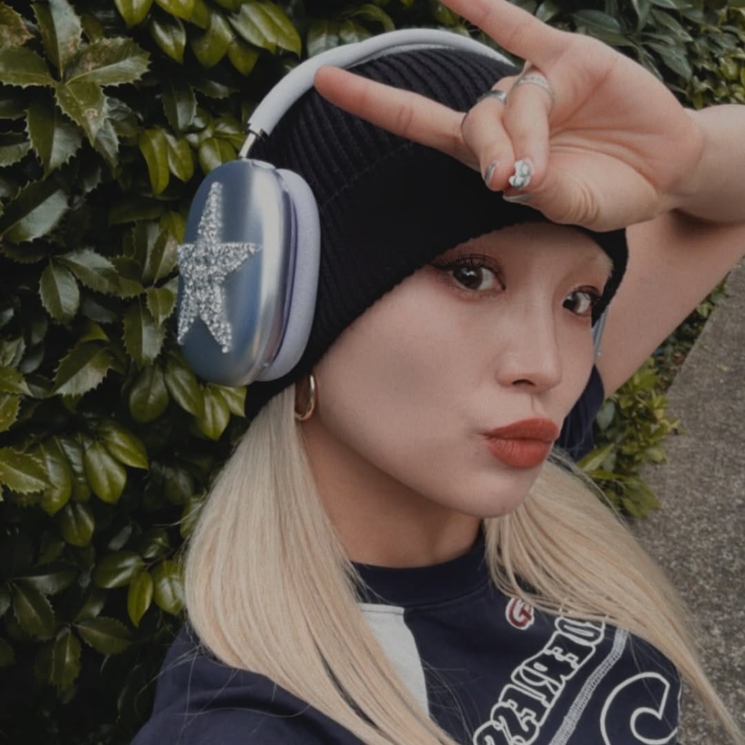 Post 4 by 𝐒𝐇𝐈𝐎𝐑𝐈 on Instagram (carousel)