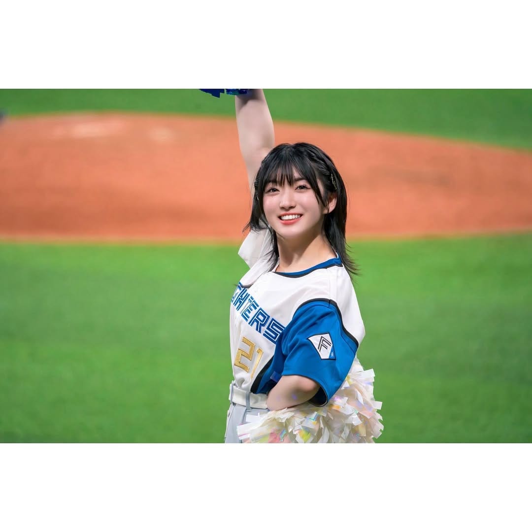 Post 1 by 進藤あまね on Instagram (carousel)