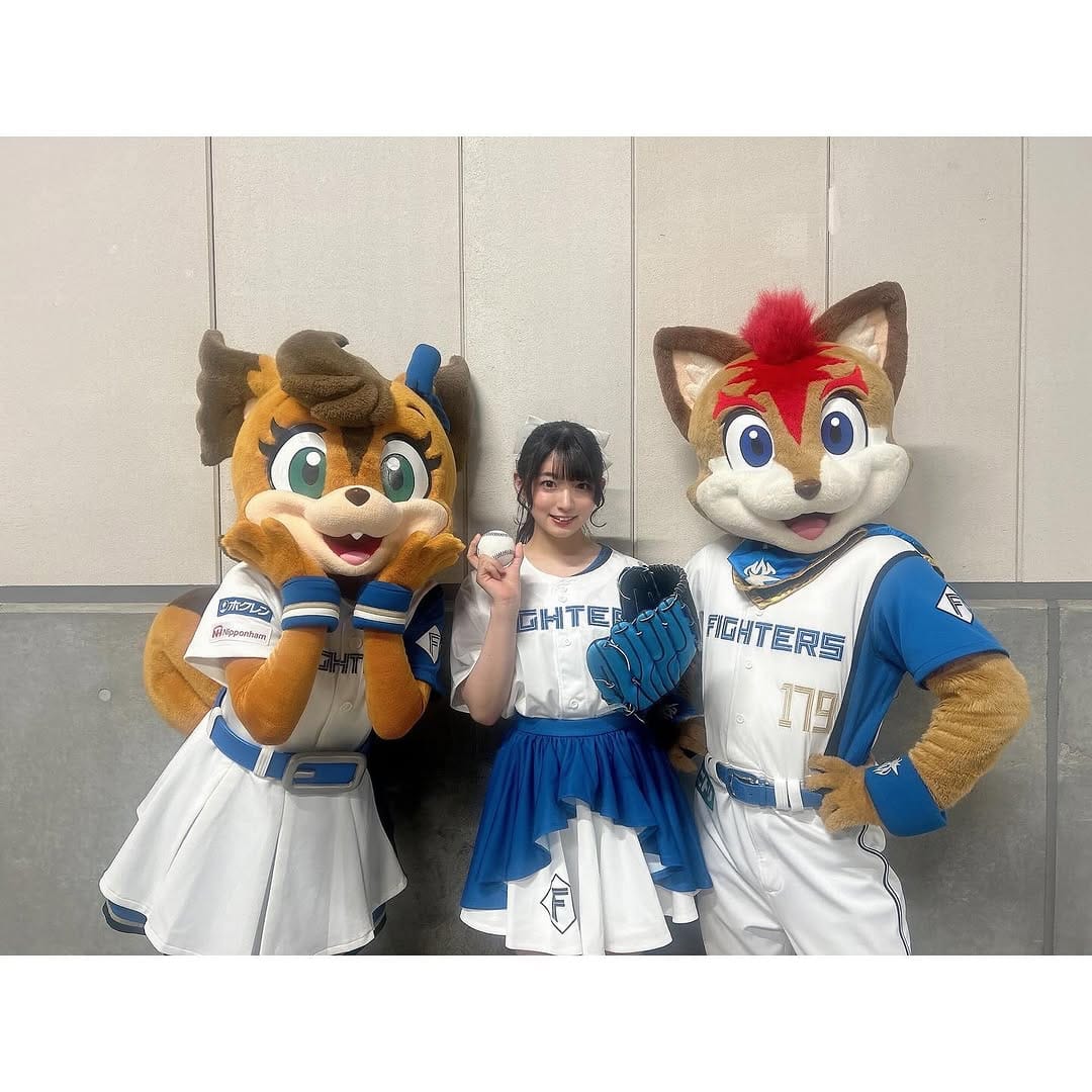 Post 9 by 進藤あまね on Instagram (carousel)