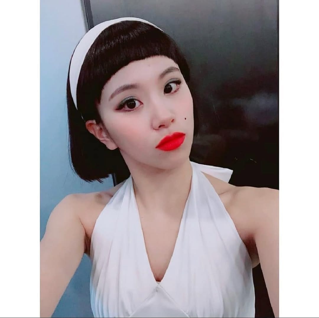 Post 9 by CHAE・゜゜・*:.。..。.:*。.: on Instagram (carousel)