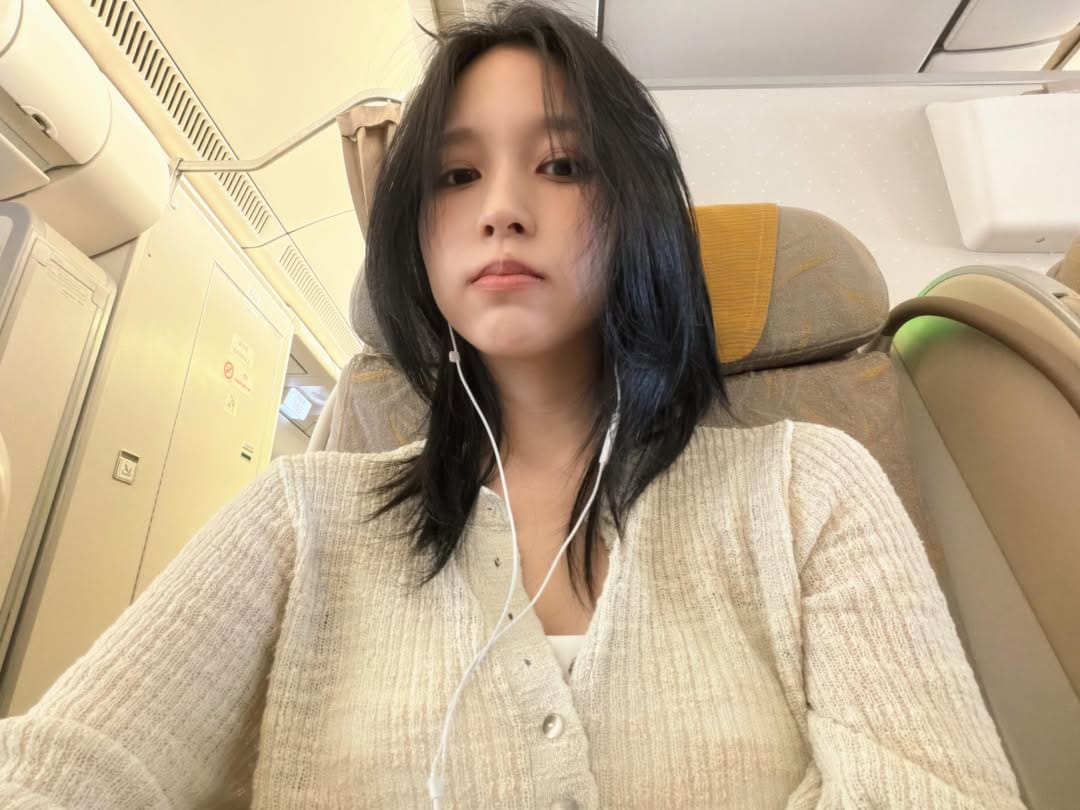 Post 8 by TWICE Mina on Instagram (image)