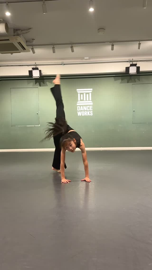 Post 8 by Machi on Instagram (video)