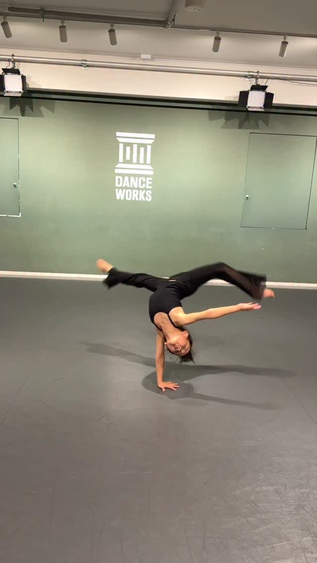 Post 6 by Machi on Instagram (video)