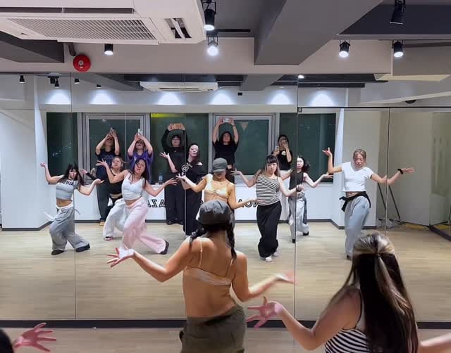 Post 9 by HiRO on Instagram (video)