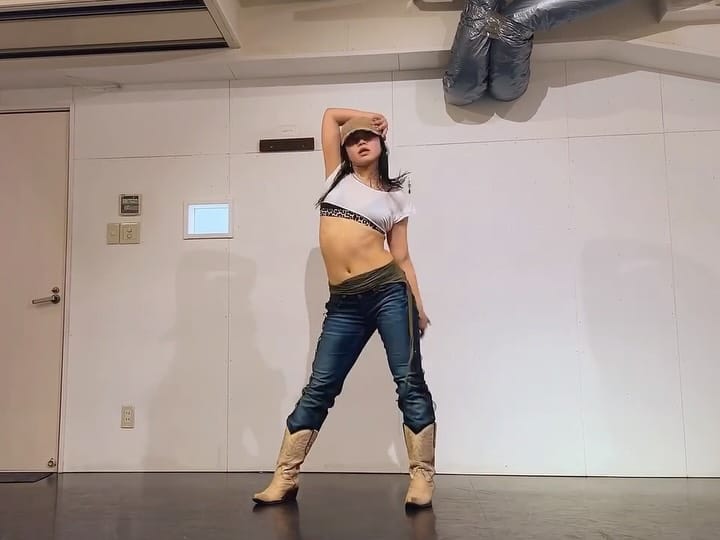 Post 1 by HiRO on Instagram (video)