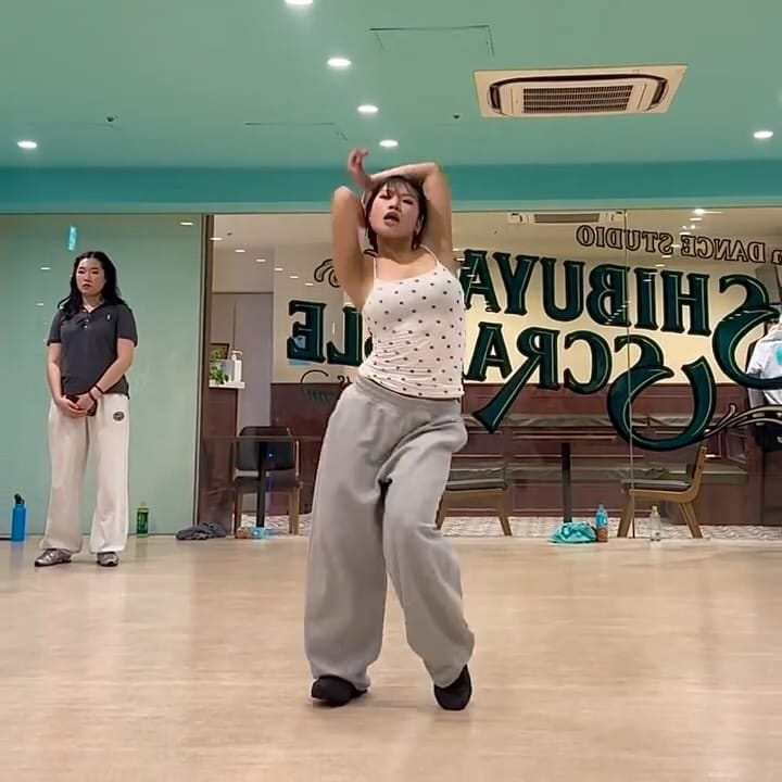 Post 7 by HiRO on Instagram (video)
