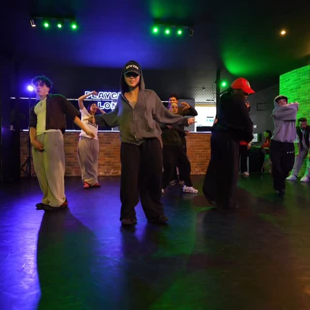 Post 9 by DABI on Instagram (video)