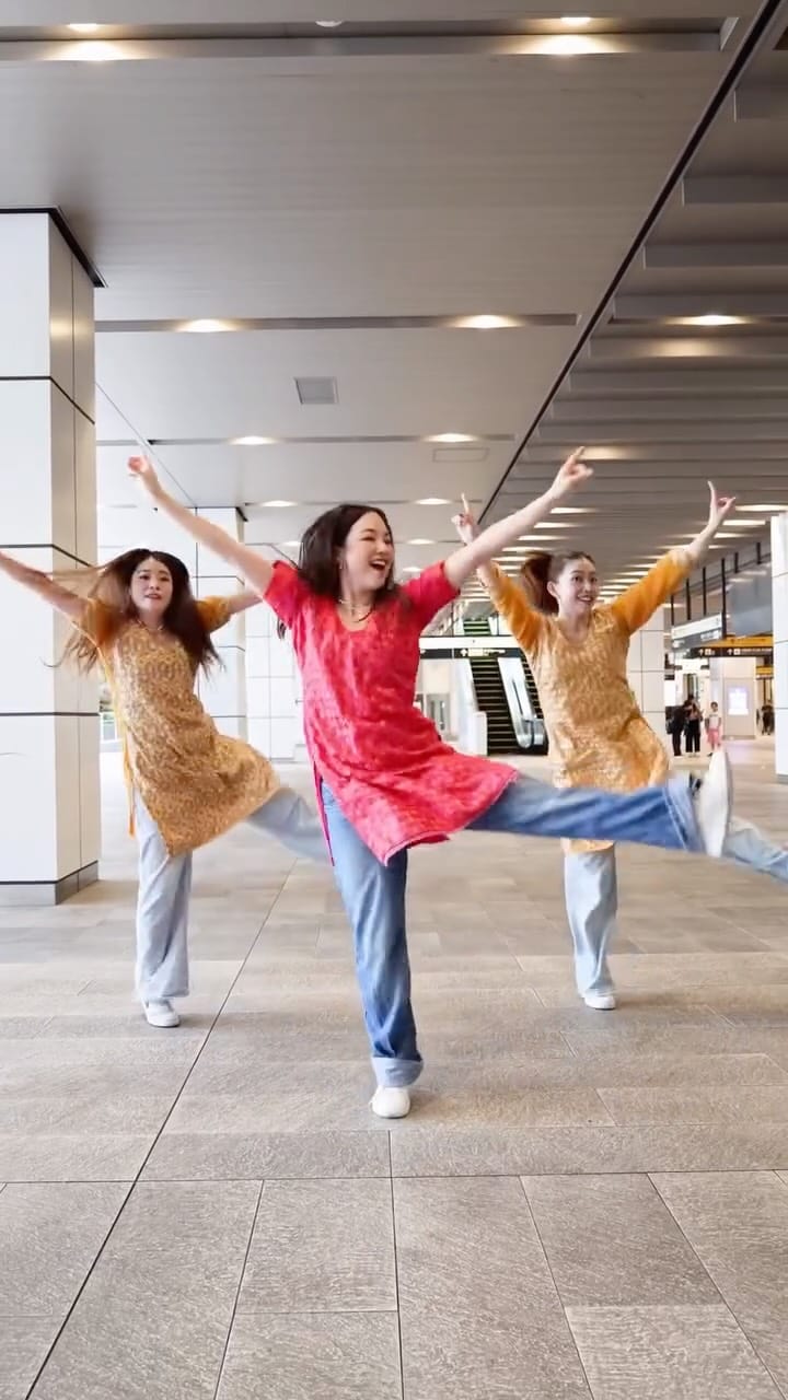 Post 7 by BOLLYQUE ❁ボリウッド&インド映画のダンス教室 on Instagram (video)