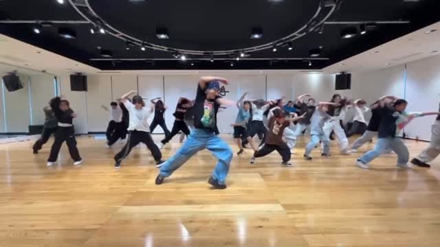 Post 10 by KENTARO on Instagram (video)