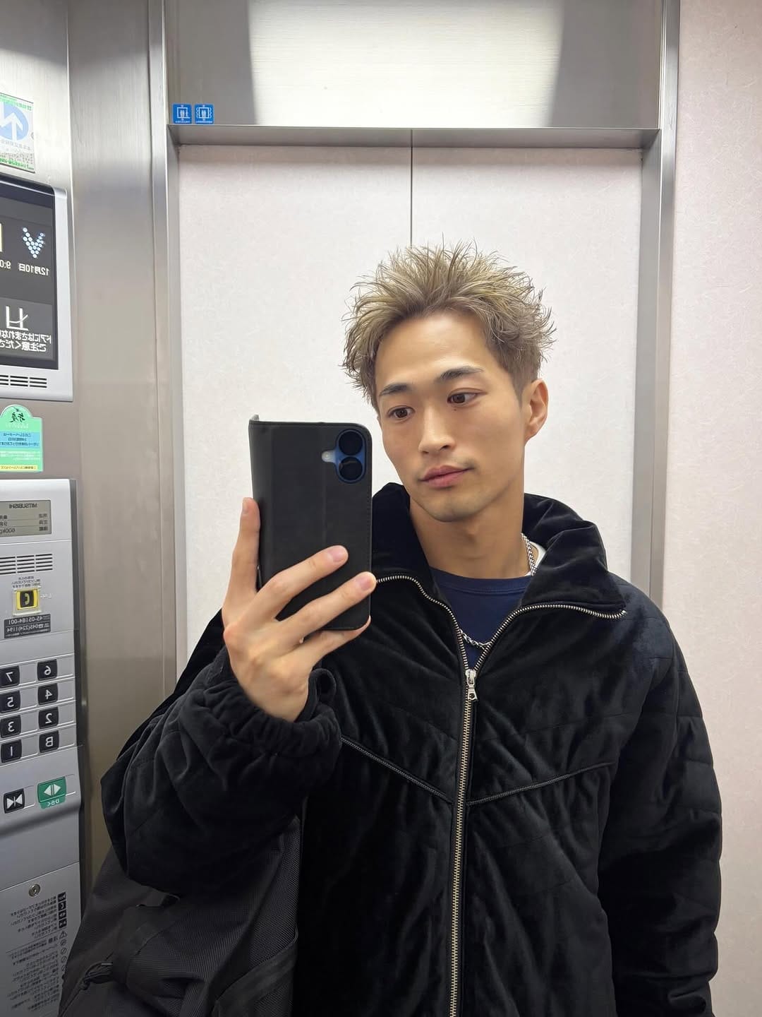 Post 6 by KENTARO on Instagram (carousel)