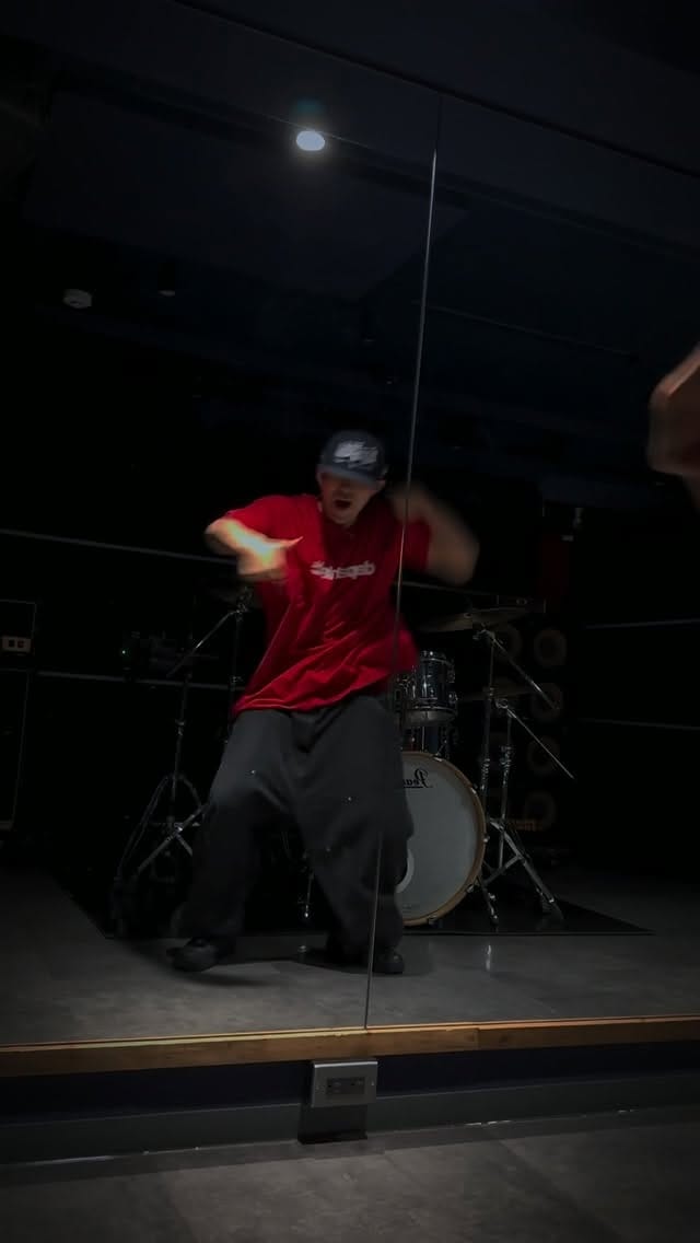Post 4 by Yuga/SHOWY on Instagram (video)