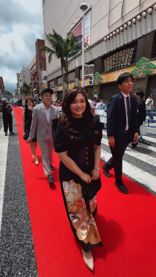 Post 7 by ⁣ Stefanie Akashi | 赤司ステファニー on Instagram (video)