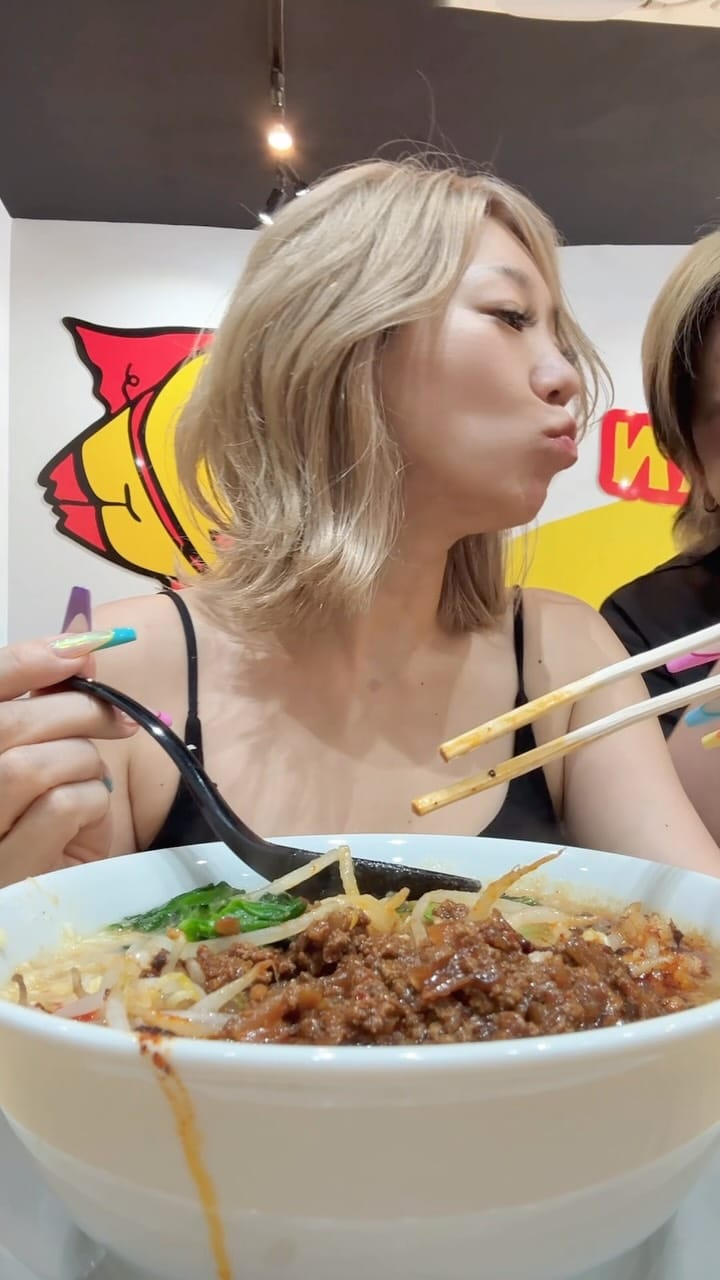 Post 2 by 🦄美咲ママ🪽沖縄の倖田來未 on Instagram (video)