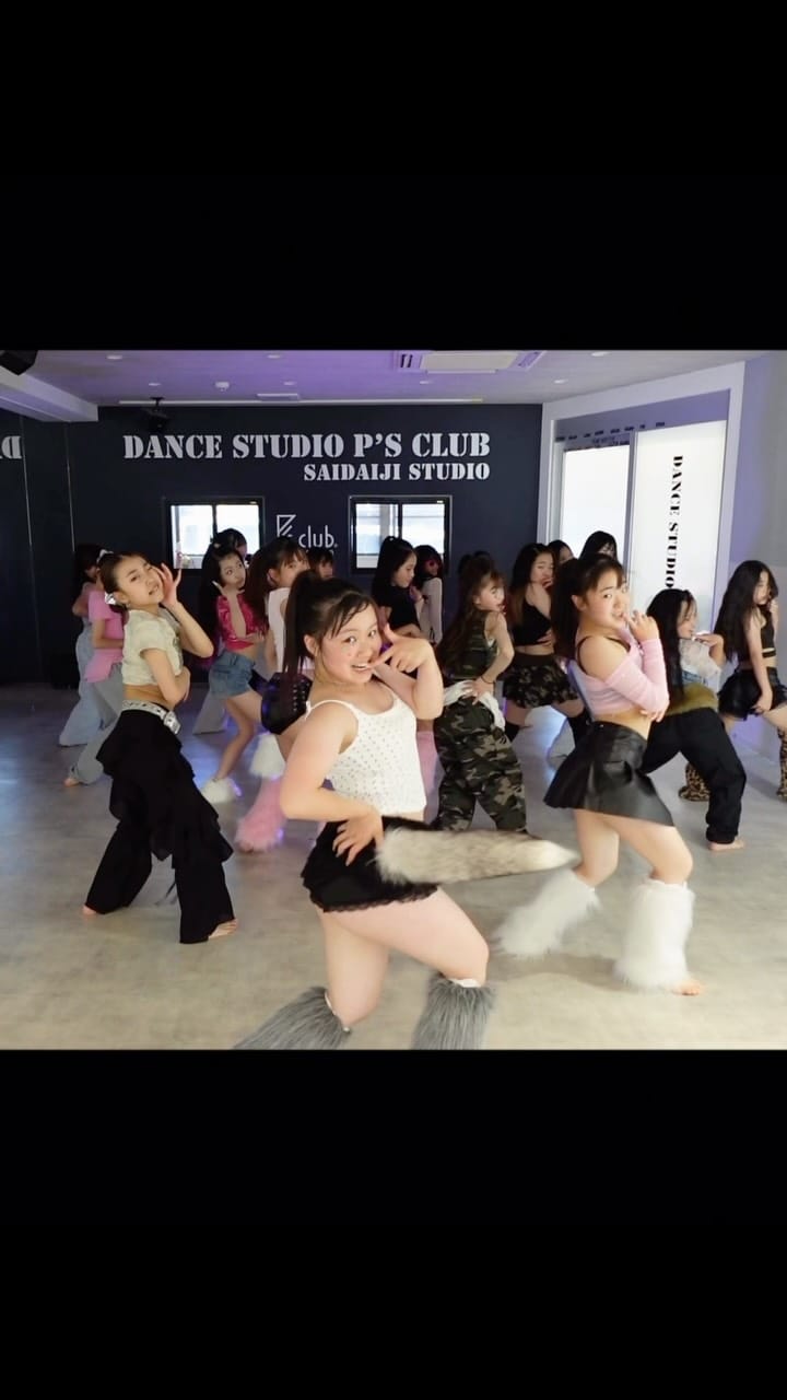 Post 2 by Ayanocchi on Instagram (video)