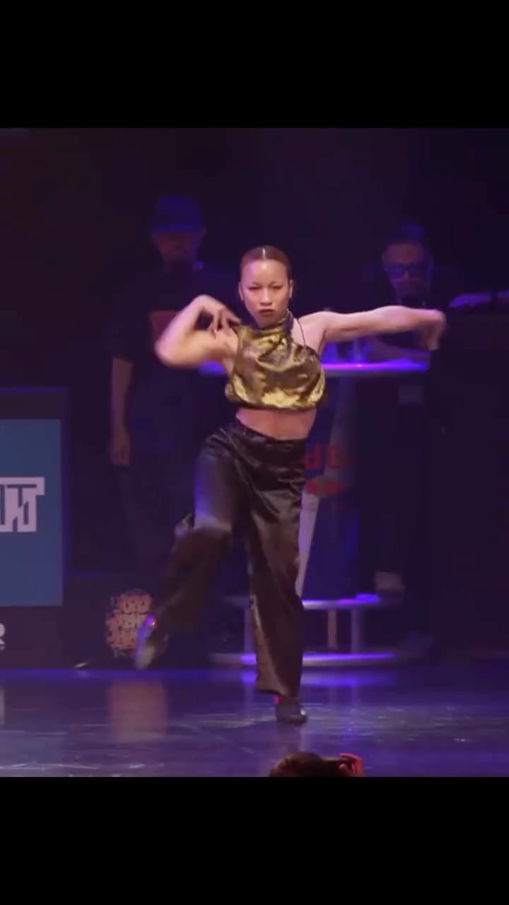 Post 1 by MEME on Instagram (video)