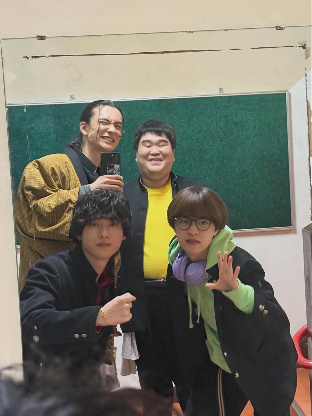 Post 8 by 嵐翔真 on Instagram (carousel)
