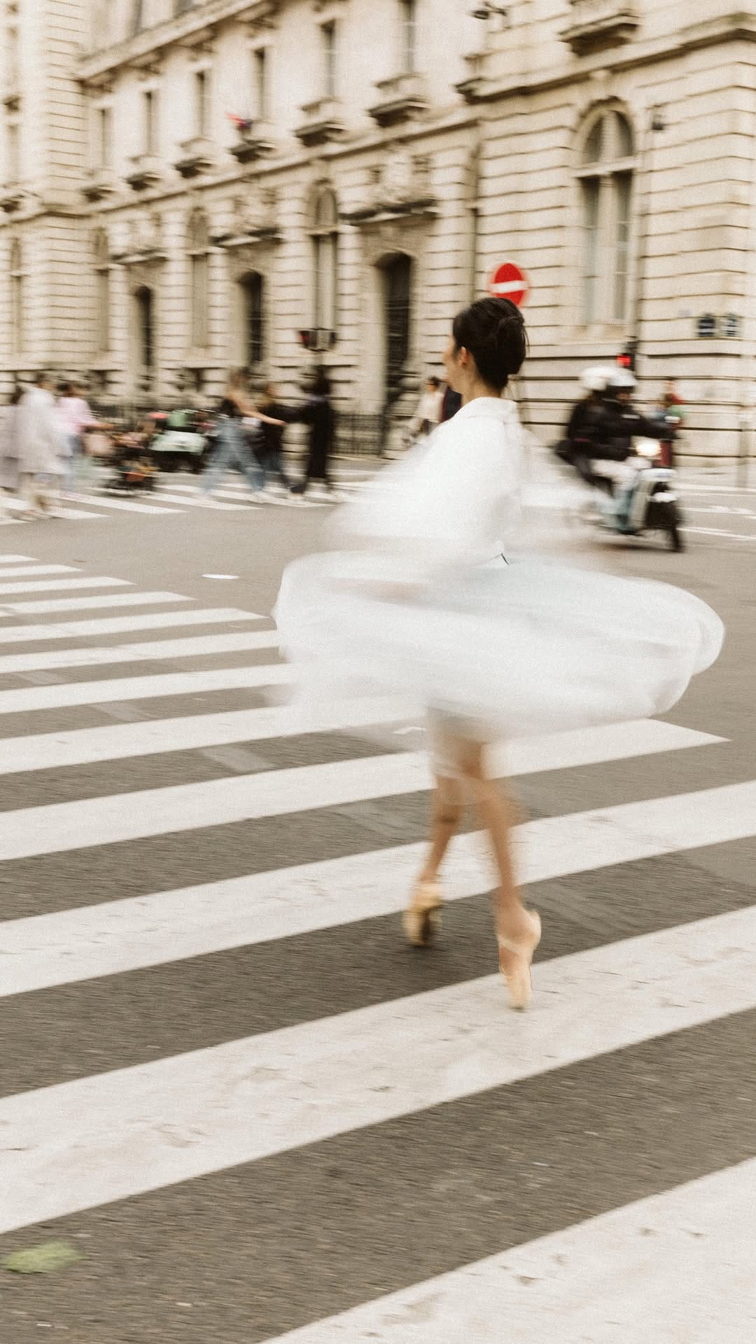 Post 9 by 𝕋𝕠𝕞𝕠 𝕄𝕦𝕣𝕒𝕟𝕒𝕜𝕒 | Dance Artist on Instagram (video)