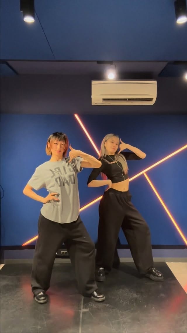Post 4 by HONAMI on Instagram (video)