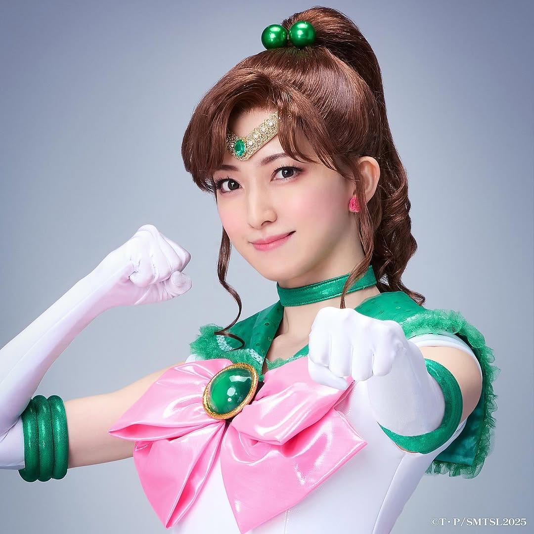 Post 10 by 橘 里依　rii tachibana on Instagram (carousel)