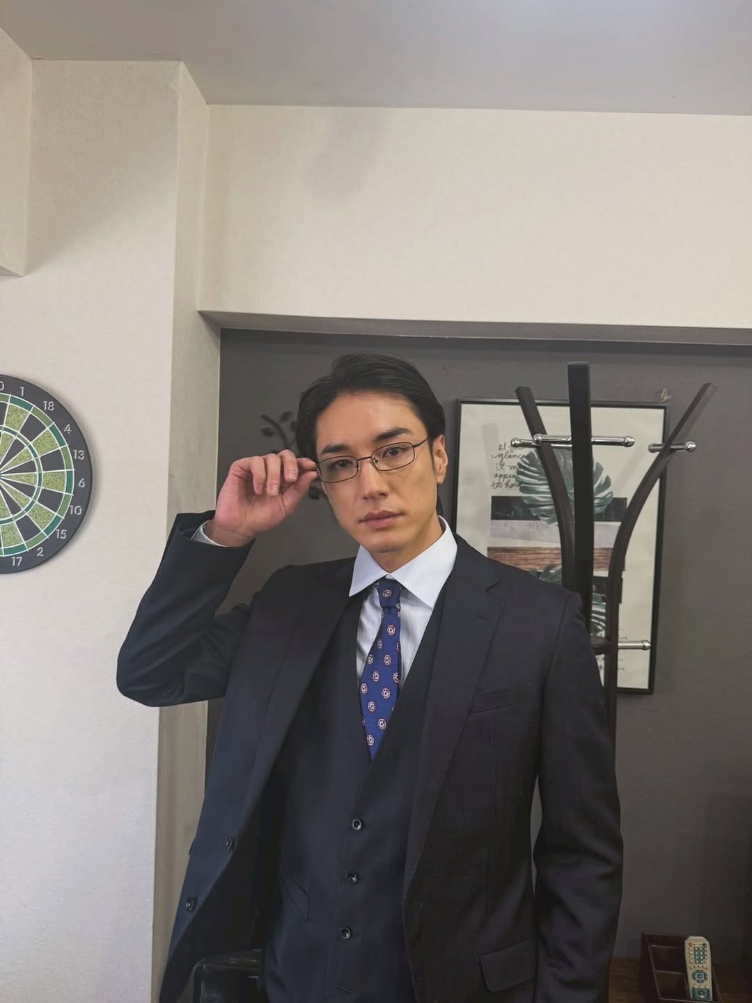 Post 4 by 宮澤佑 on Instagram (carousel)