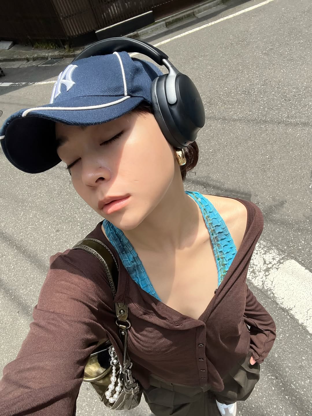 Post 3 by LIKA 水越里歌 on Instagram (carousel)
