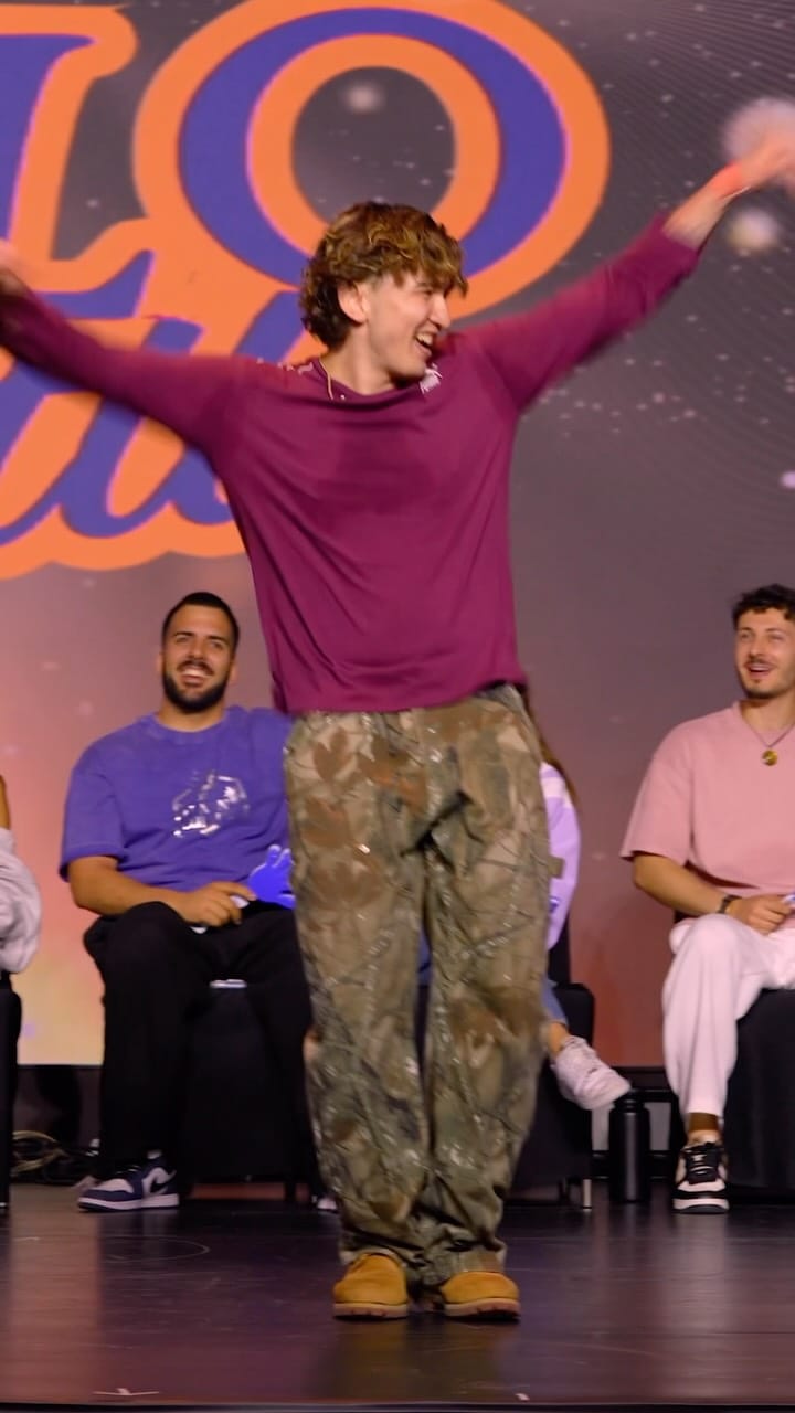 Post 1 by 𝐕 𝐈 𝐂 𝐓 𝐎 𝐑 on Instagram (video)
