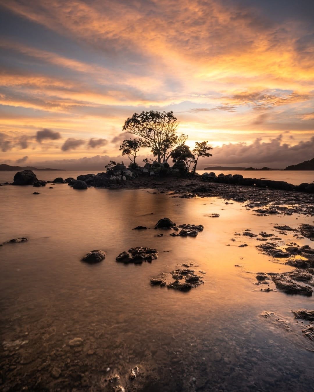 Post 7 by 日本の絶景風景写真 PASHADELIC on Instagram (image)