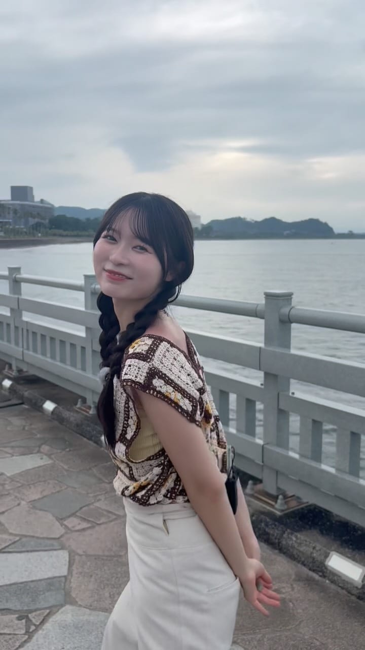 Post 3 by つるたななみ on Instagram (video)