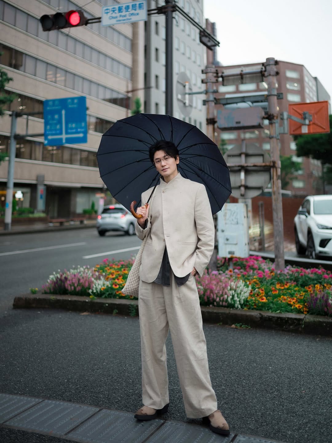 Post 2 by 太宰 慶一郎 | プロ新郎（未婚） on Instagram (carousel)
