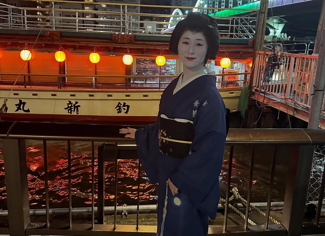 Post 5 by 向島芸者 千景 on Instagram (carousel)